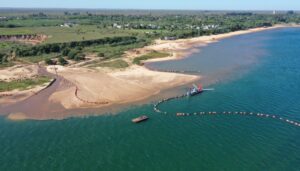 Lee más sobre el artículo Mejoras en la vía navegable del Paraná permiten trabajos de refulado y puesta en valor de playas en Ituzaingó