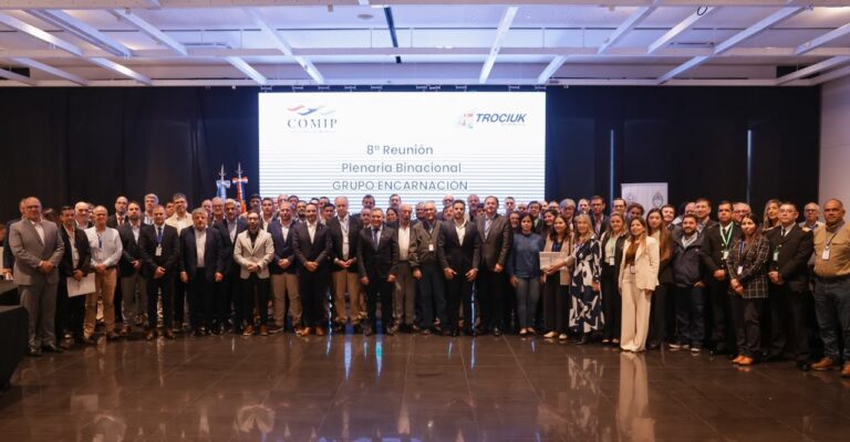 La Octava Reunión Plenaria del Grupo Encarnación (COMIP) reafirmó el compromiso binacional para el desarrollo de la vía navegable del río Paraná
